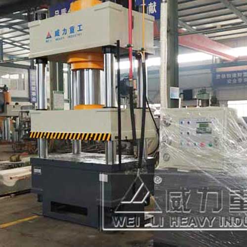 不銹鋼水箱沖壓板成型液壓機(jī)價(jià)格大約多少錢(qián)？