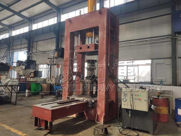 200噸龍門框架式液壓機_電機定轉(zhuǎn)子壓裝機