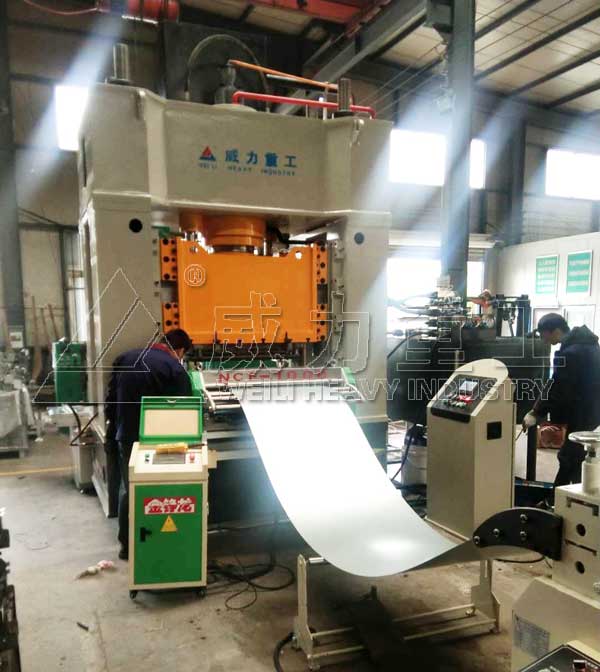 400噸框架式薄板沖壓液壓機(jī)配自動(dòng)化生產(chǎn)線(xiàn)