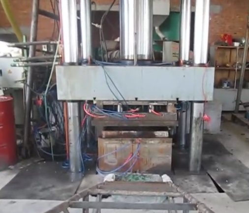 建筑塑料模殼生產設備使用現(xiàn)場