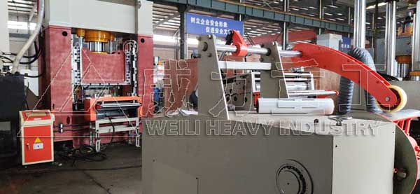 315噸空調(diào)支架液壓機(jī)配自動(dòng)化生產(chǎn)線(xiàn)