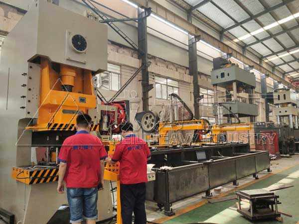 200噸氣動沖床錨桿托盤生產(chǎn)線